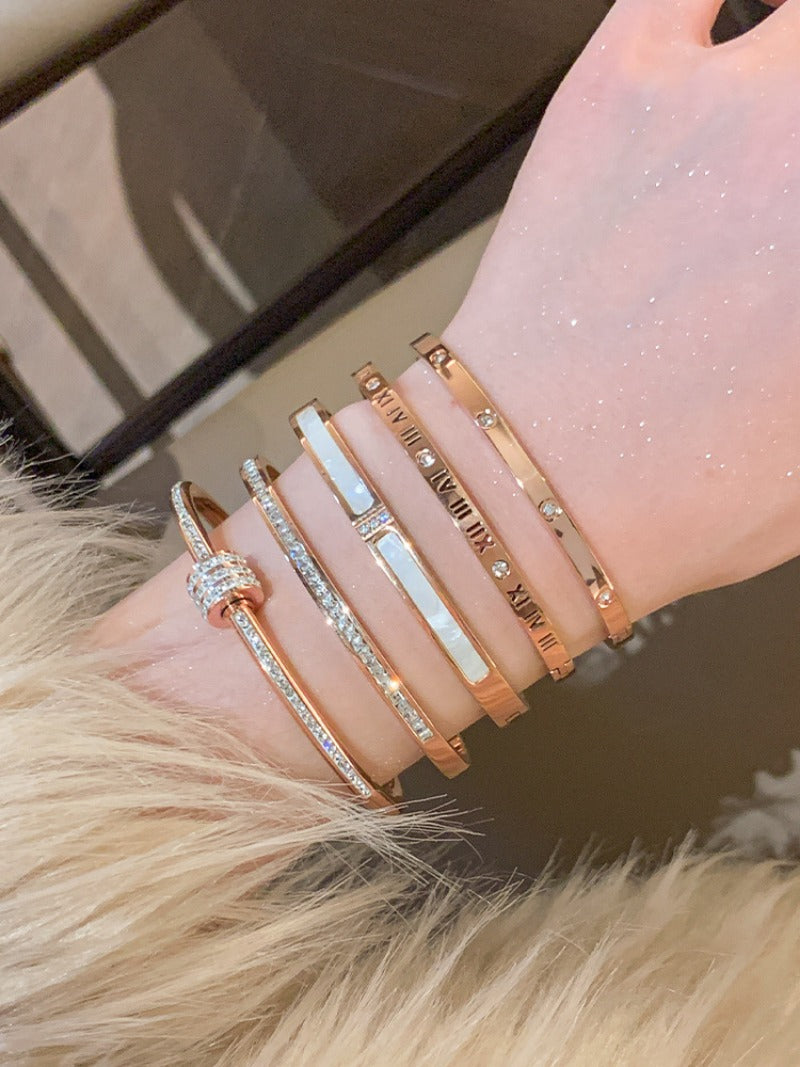 Wholesale Real Gold Electroplated Zircon Titanium Steel Bracelet